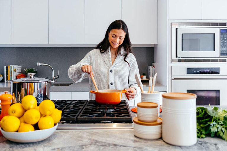 Cooking Demo with The Oasis & Wimberly’s Roots